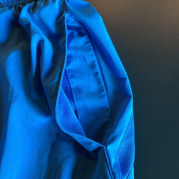 Nike dri fit shorts - Picture 6 of 11